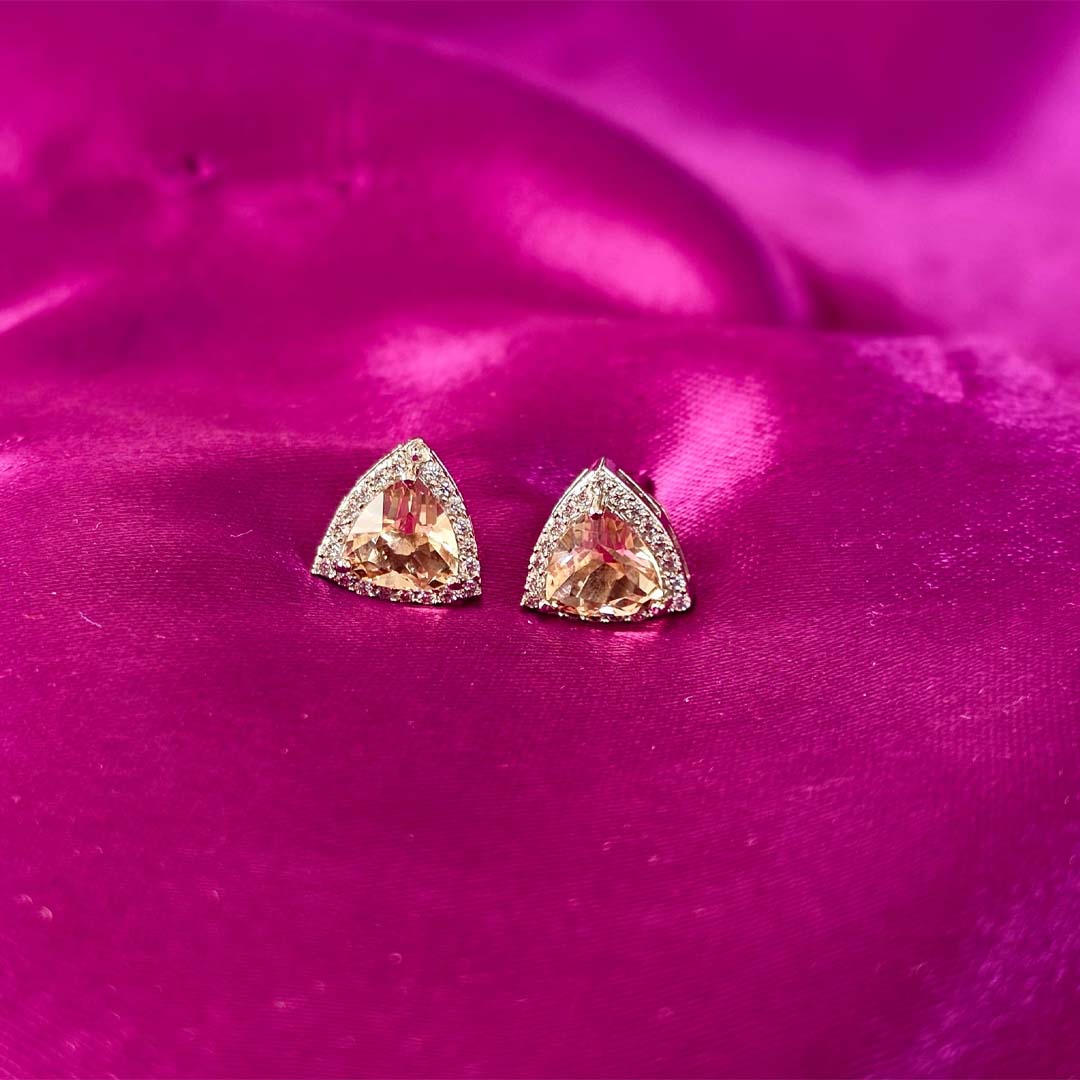 Earring_47.jpg TRIANGLE ORANGE STUD - Image 1