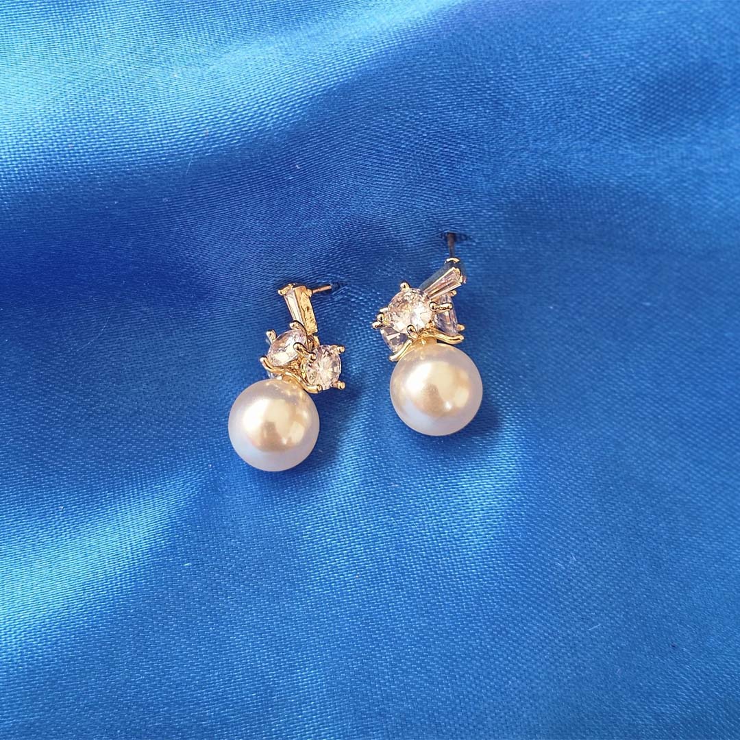 Earring_49.jpg THE PEARL DROPS - Image 1